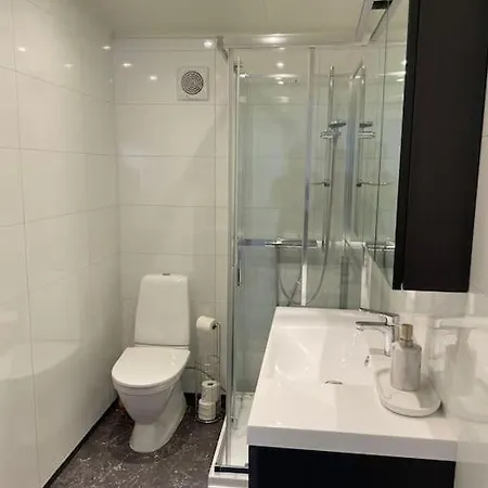 2 Etasje Leilighet Med 2 Soverom Apartment Harstad