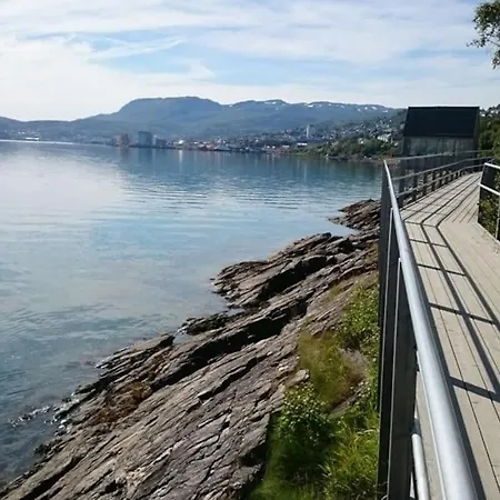 شقة 2 Etasje Leilighet Med 2 Soverom